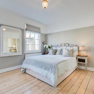 Kamer met een Queen Size Bed